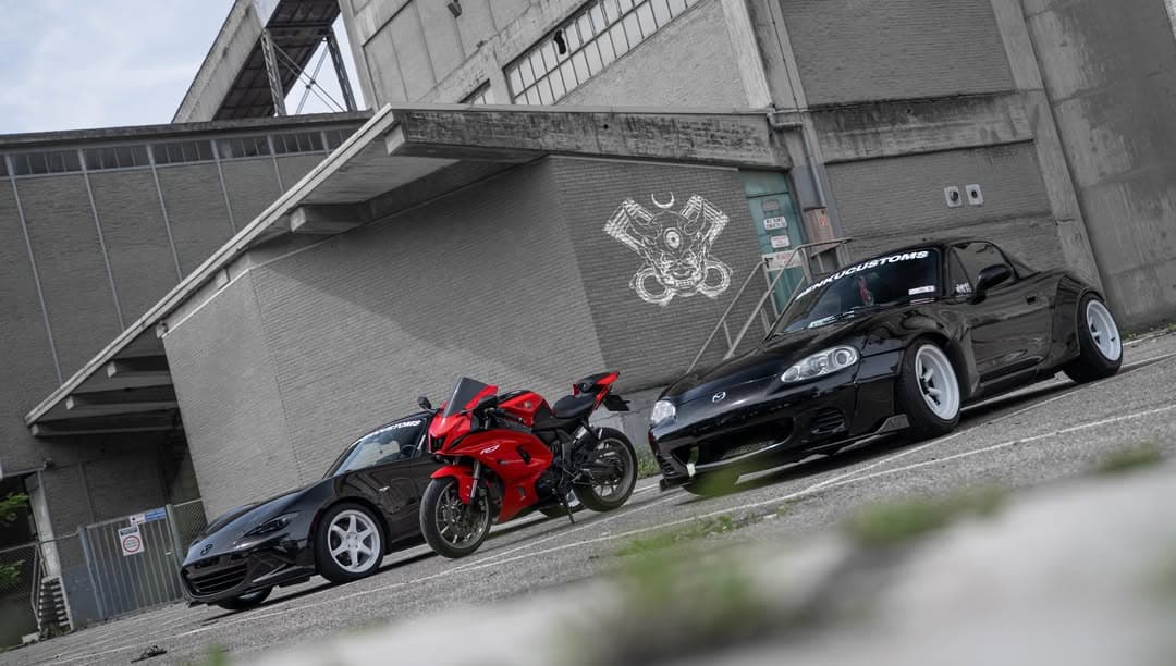 Senku Customs night ride
